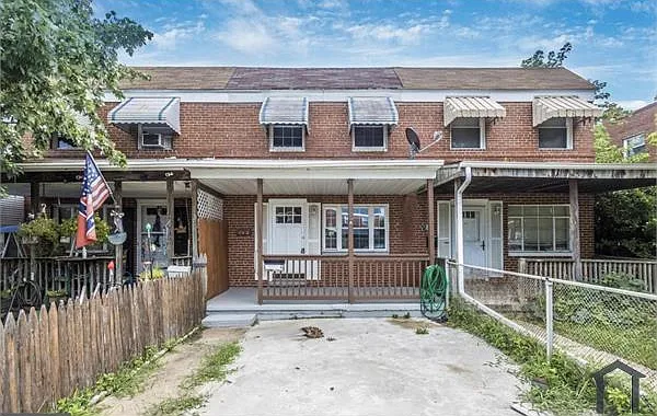 885 Mildred Ave