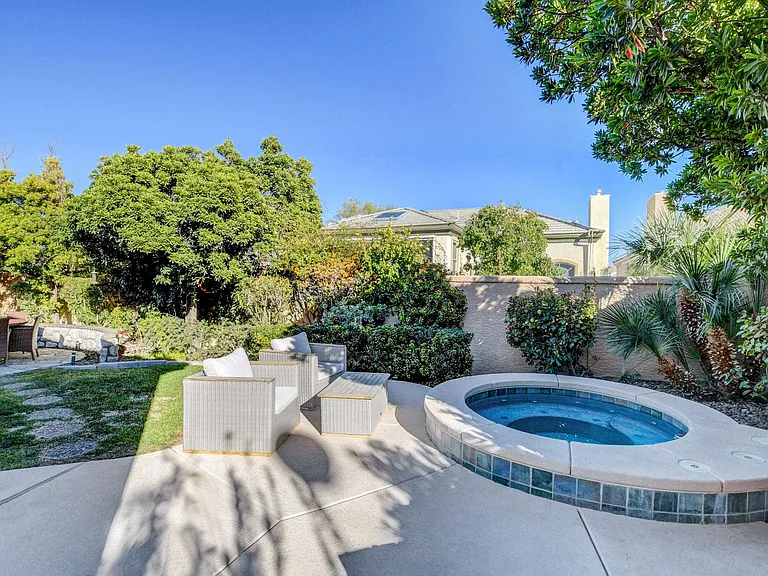 308 Round Stone Ct — Photo 65