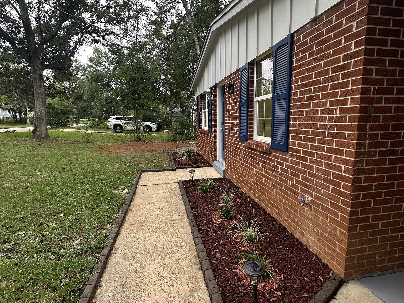 3 bed, 1000 sqft, $1,650 — Photo 4