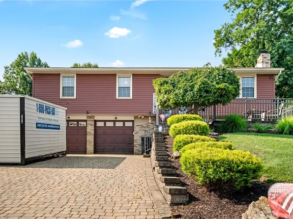 107 Tory Rd, Coraopolis, PA 15108
