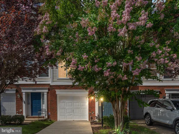 8105 Rainwater Cir, Manassas, VA 20111