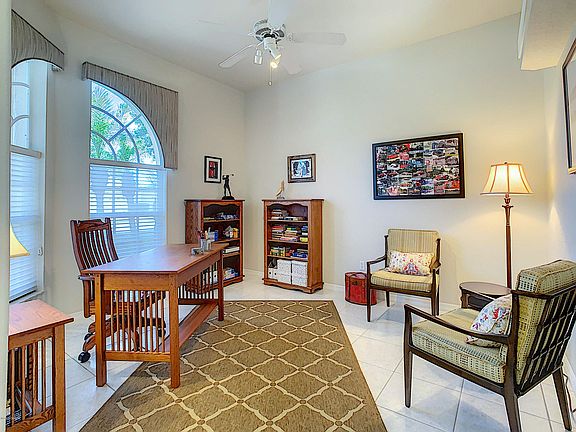 5th image of 6450 Longlake Dr