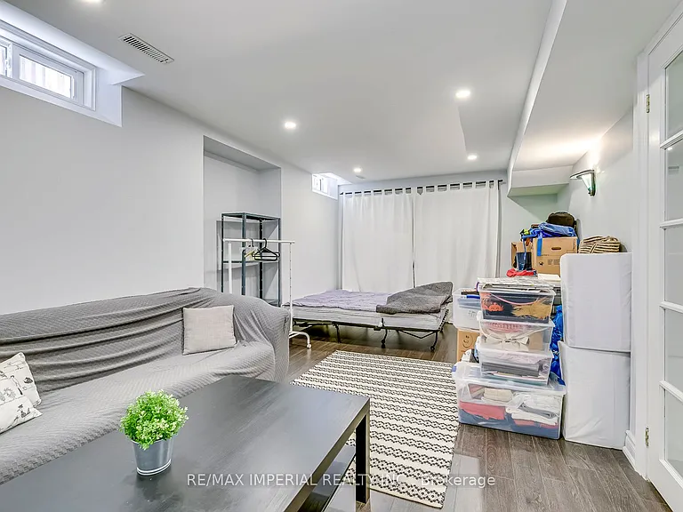 1511 Greenridge Cir — Photo 45