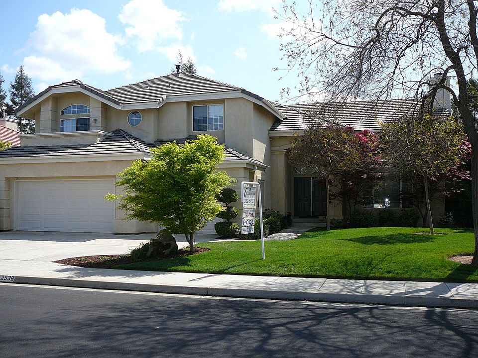 2nd image of 2538 Celeste Ave