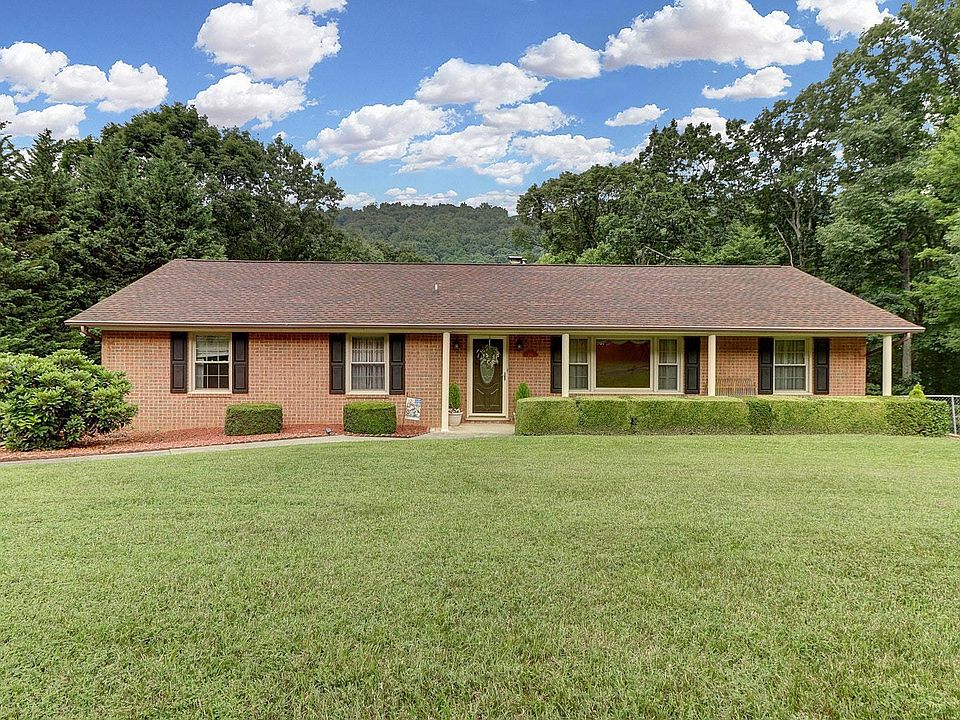 1st image of 202 Cascade Dr