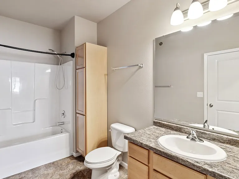 Maple Ridge Villa — Photo 21