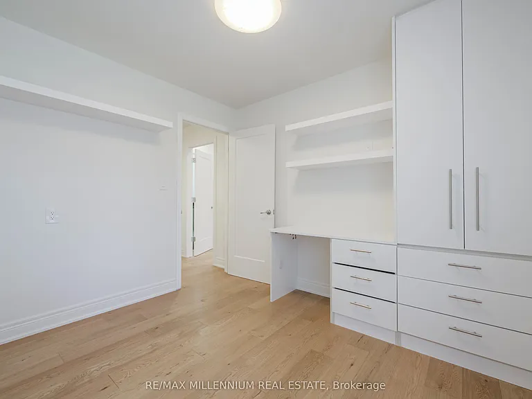1285 Rebecca St — Photo 30