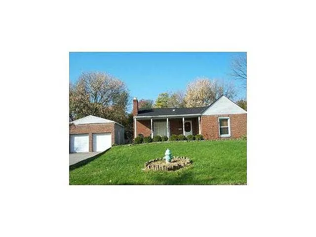 3408 N Bancroft St photo 1