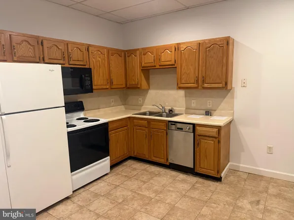940 Penn Grant Rd #7, Lancaster, PA 17602