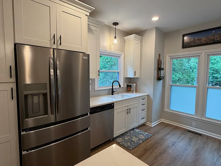224 S Clarkson St — Photo 4
