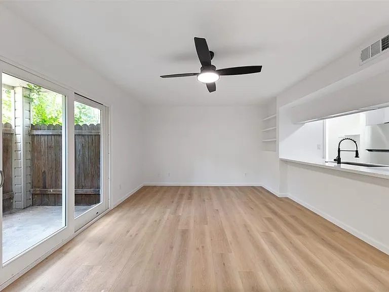 815 Lyle West Ave #C — Photo 1
