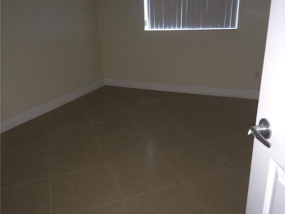 3rd image of 6968 SW 39th St APT 202