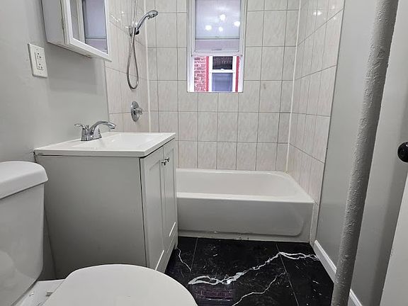 3rd image of 236 Lexington Ave #3A
