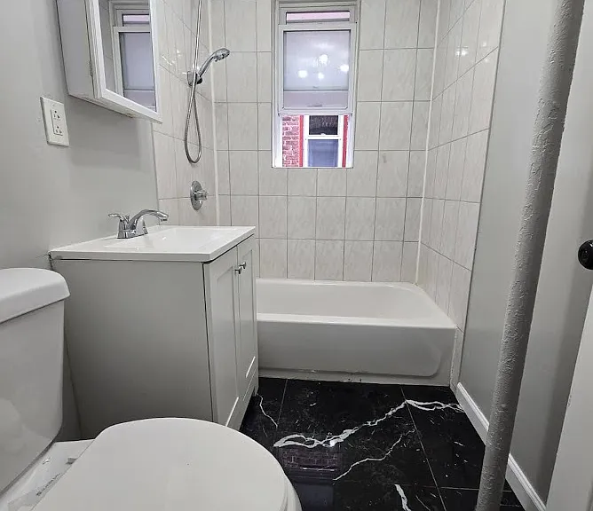 236 Lexington Ave #3A — Photo 3