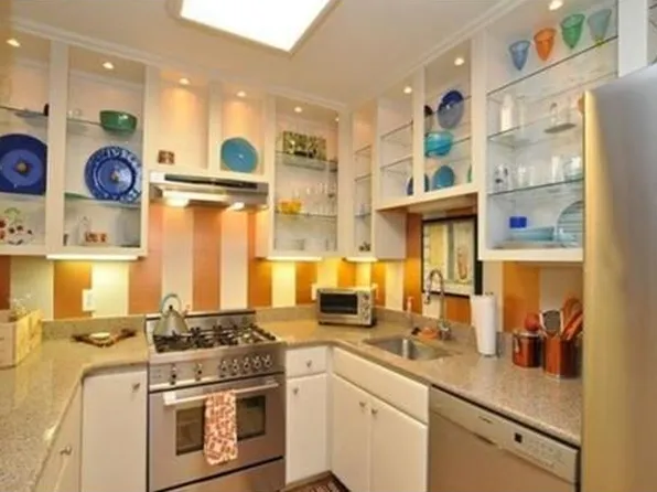 310-324 Rindge Ave #18-212, Cambridge, MA 02140