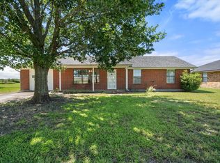 2038 Forreston Rd, Waxahachie, TX 75165