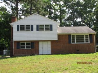 316 Newcastle Dr, Colonial Heights, VA 23834