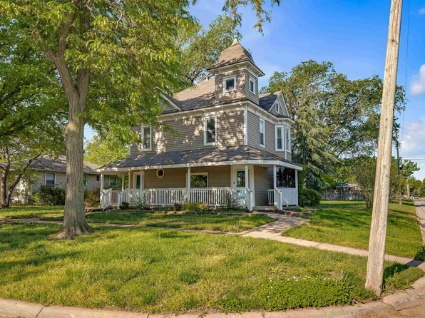 127 N Adams St, Cheney, KS 67025
