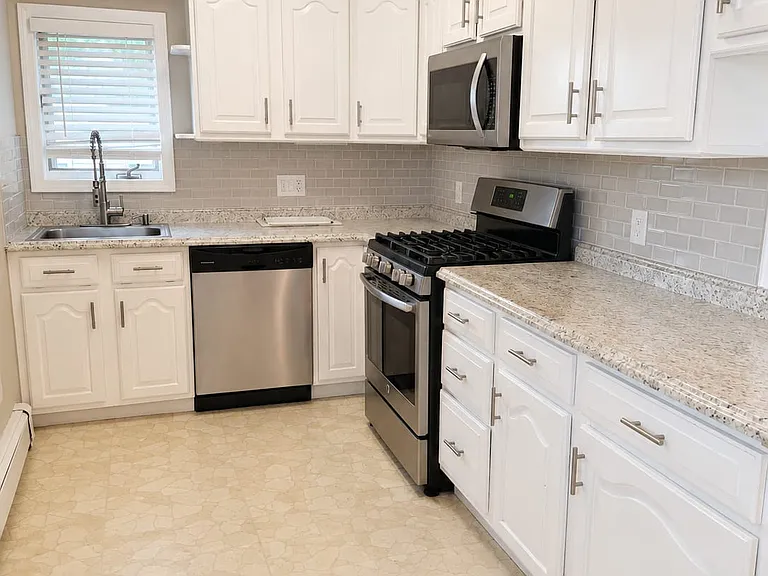 695 Cumberland Hill Rd — Photo 5