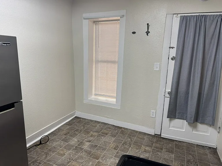 736 Duclo Ave #A — Photo 8