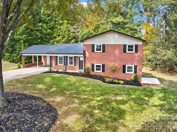 8473 Huffman Ave, Connelly Springs, NC 28612