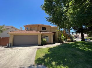 1761 E Omaha Ave, Fresno, CA