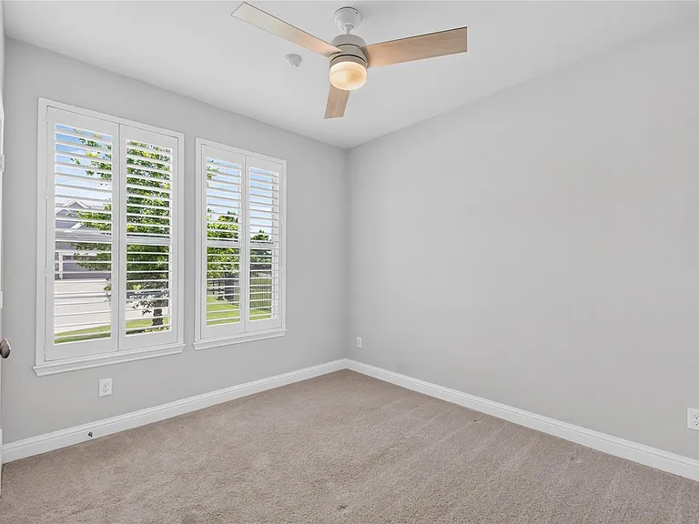 2524 Hagerman Ct — Photo 9