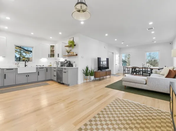 17 Akron St #2, Roxbury, MA 02119