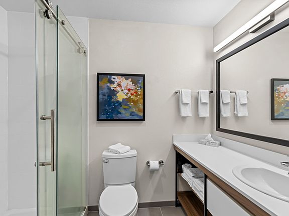 3rd image of 27165 Madison Ave