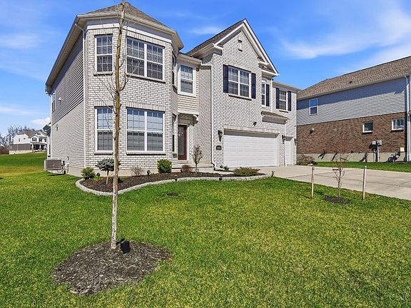 3rd image of 8156 Moonstone Dr