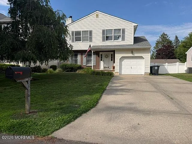 2806 Johnson St — Photo 2