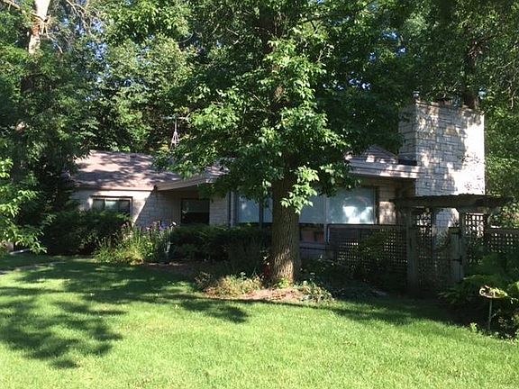 2nd image of 6755 N Lake Dr