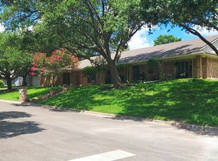 9914 Ramblewood Dr, Woodway, TX 76712