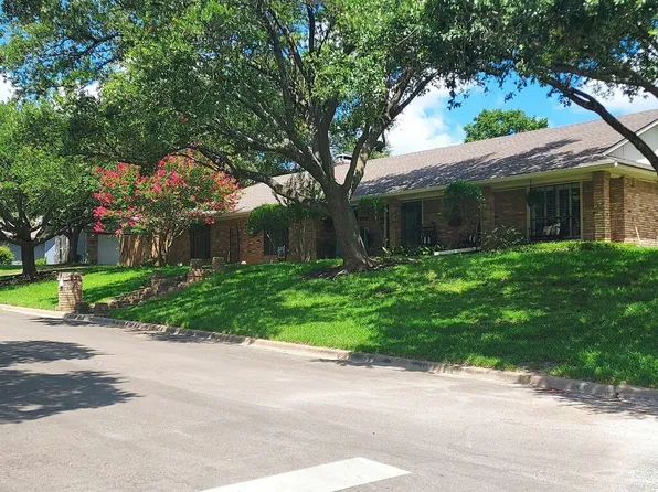 9914 Ramblewood Dr, Woodway, TX 76712