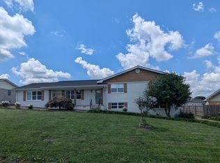 8134 Holly Crest Dr, Chattanooga, TN 37421