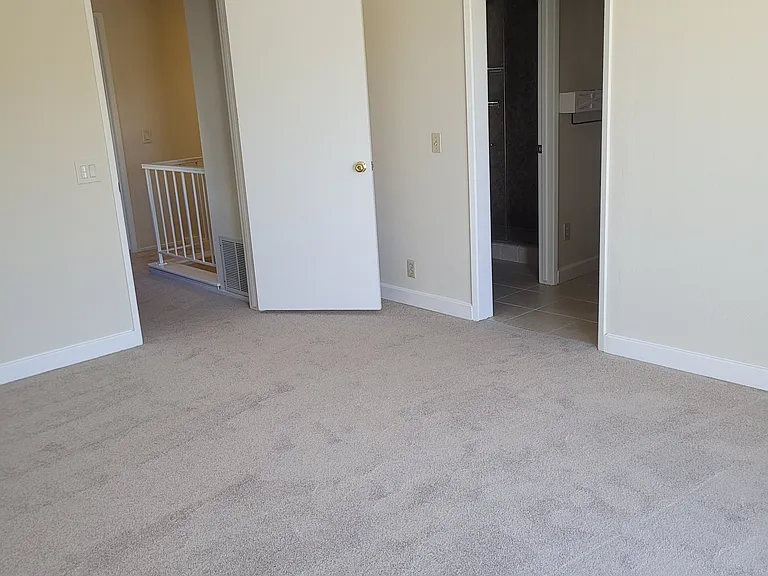 284 Crown Cir — Photo 41
