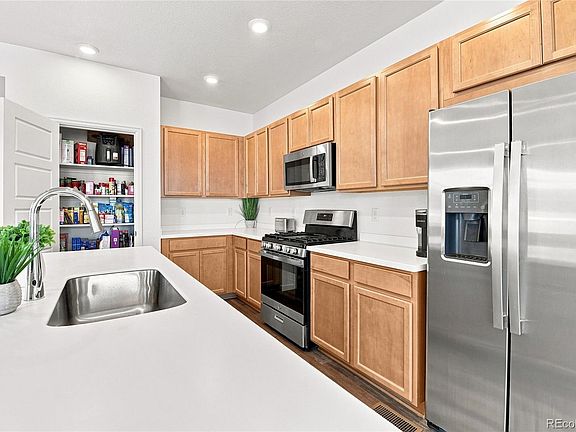 4th image of 3471 N Buchanan Way