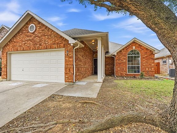 2nd image of 4416 Ridgeway Dr