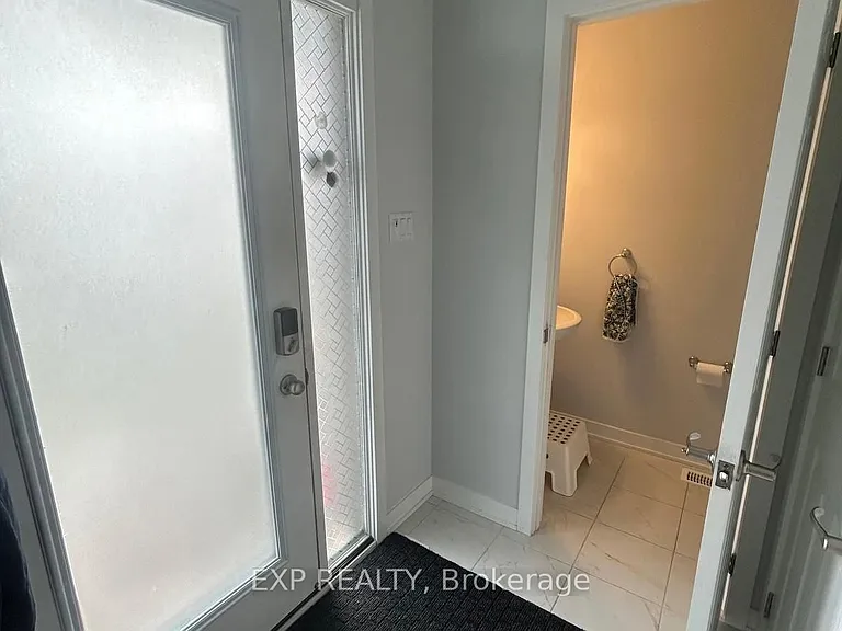 1045 Curraglass Walk — Photo 19