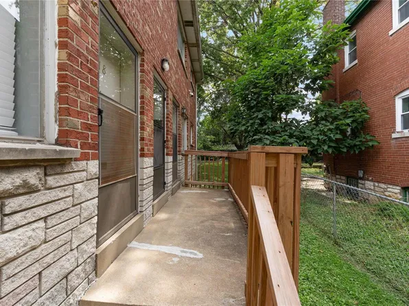 218 Bellerive Blvd, Saint Louis, MO 63111
