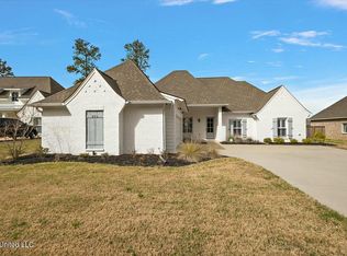 206 Lake Ridge Dr, Madison, MS 39110