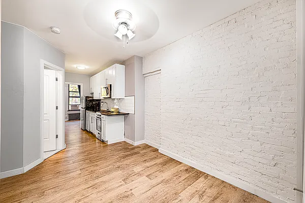 Rented by REAL New York | media 10