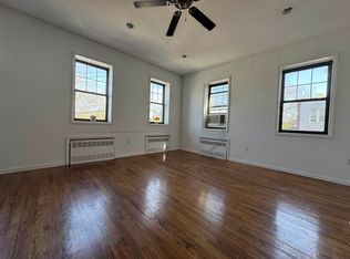 68-10 58th Ave #1, Maspeth, NY 11378