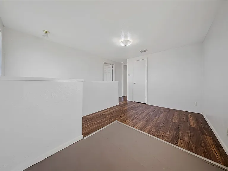 813 Furman Ave #1 — Photo 15
