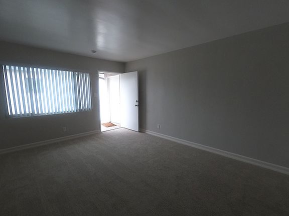 4th image of 1538 Diamond St #1/2