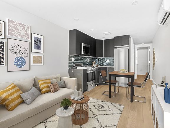 4th image of 90 Putnam Ave #1