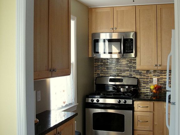 2nd image of 201 S Buckhout St