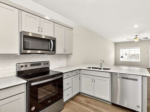 5th image of 3013 NW Countrywood Ln