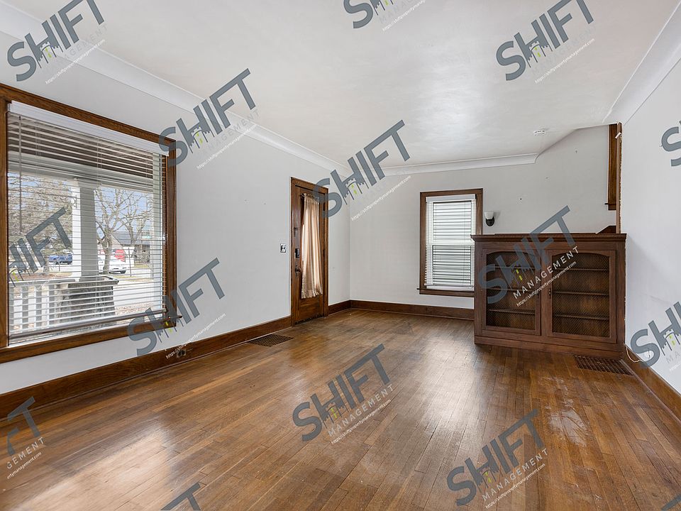 607 Fairview Ave NE, Grand Rapids, MI 49503 Zillow