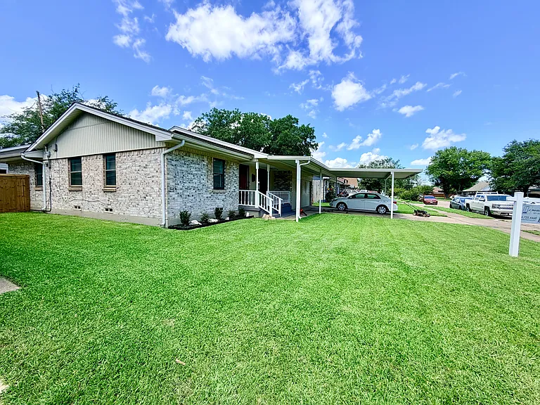 619 Caladium Dr #A — Photo 1